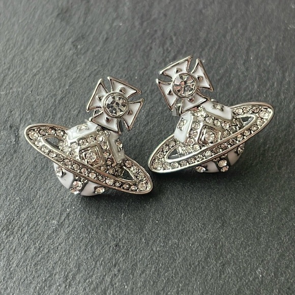 VIVIENNE Westwood white planet 🌍 enamel original earrings - Picture 1 of 2